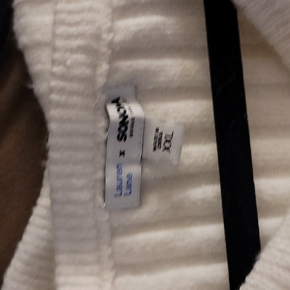 ✨️ 2️⃣ piece Lauren Lane -top with matching skirt✨️ - Picture 2 of 11